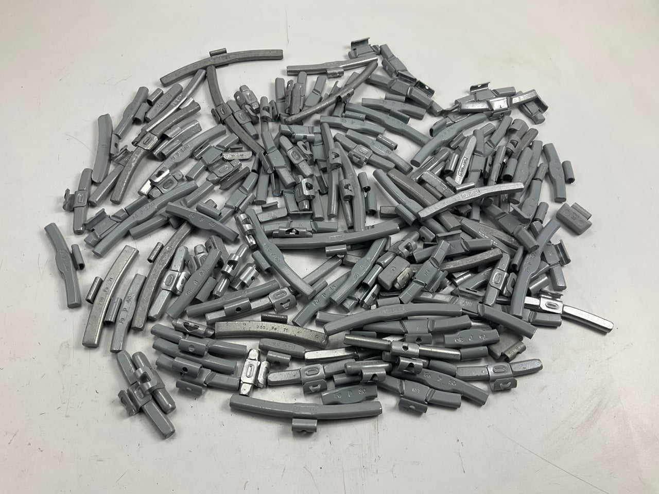 15 LBS - Mixed Lot Clip-On Wheel Balancing Weights, Assorted Sizes - UNUSED