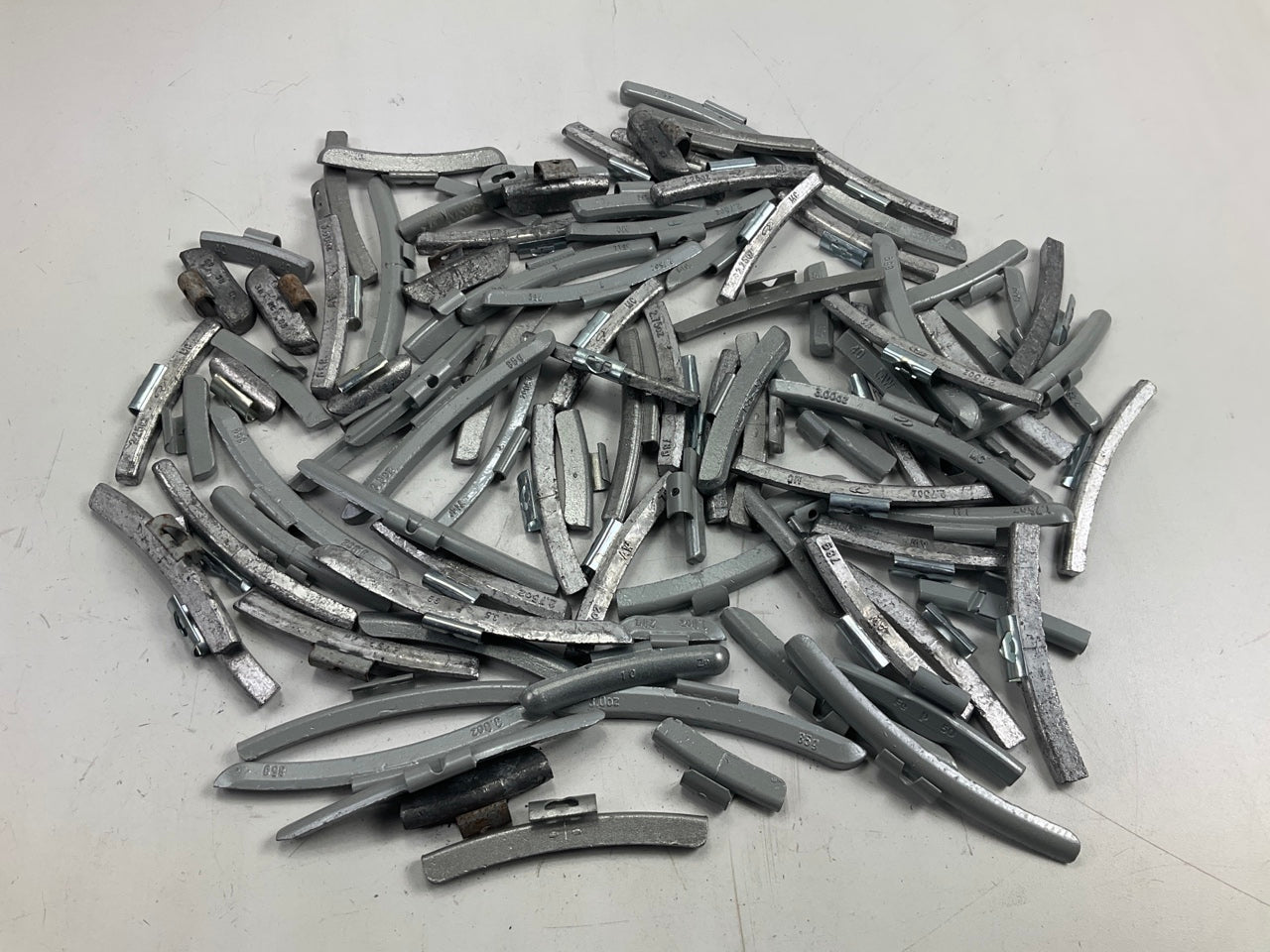 15 LBS - Mixed Lot Clip-On Wheel Balancing Weights, Assorted Sizes - UNUSED