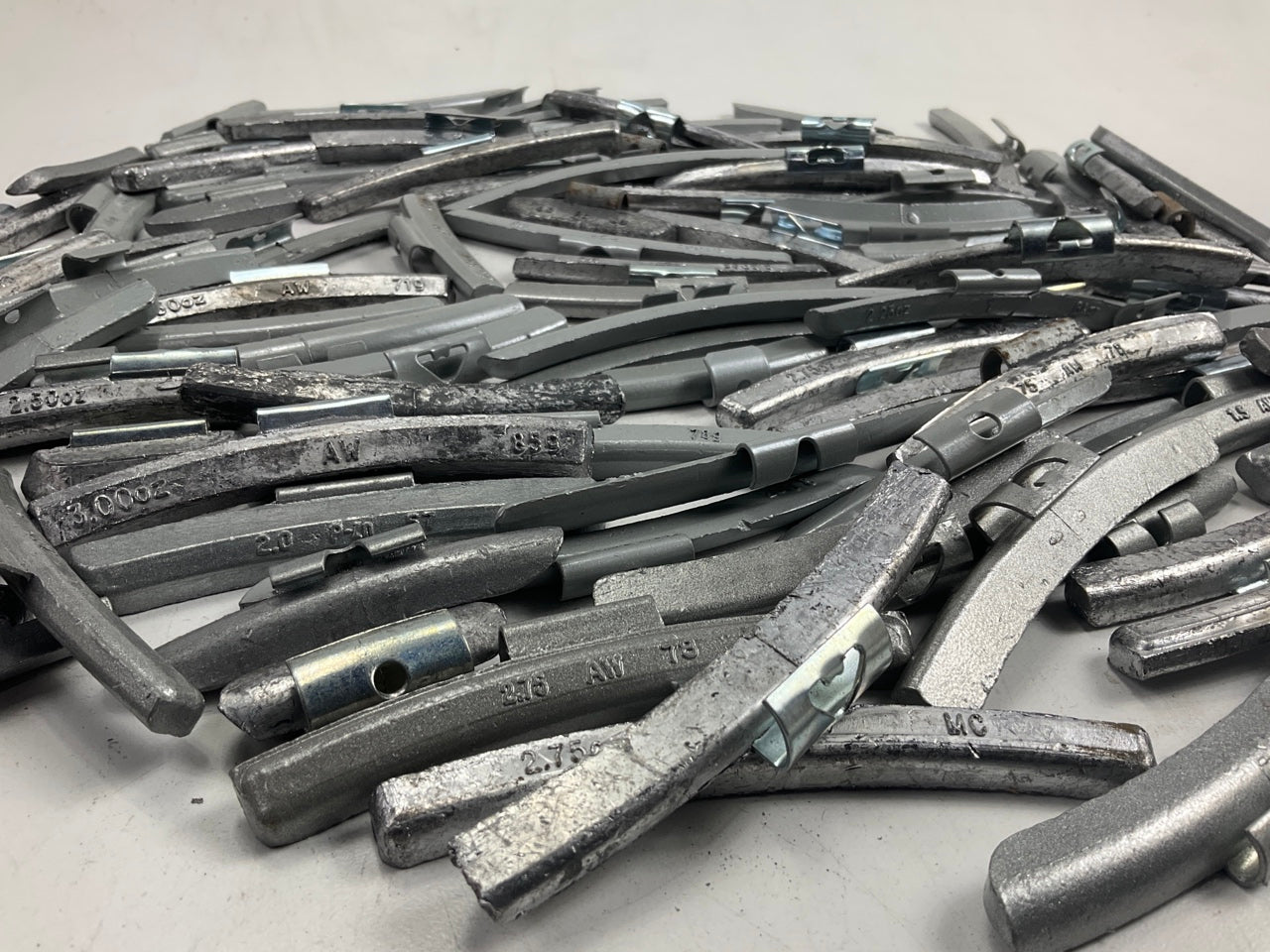 15 LBS - Mixed Lot Clip-On Wheel Balancing Weights, Assorted Sizes - UNUSED