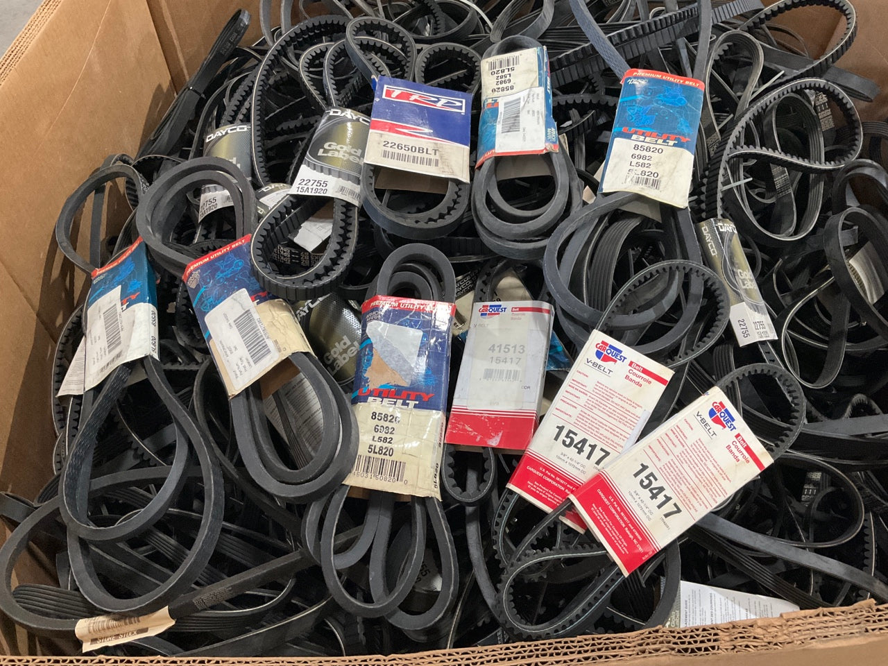 950 Pcs Total - Wholesale Pallet Of Automotive Belts, Free Shipping To Cont. USA