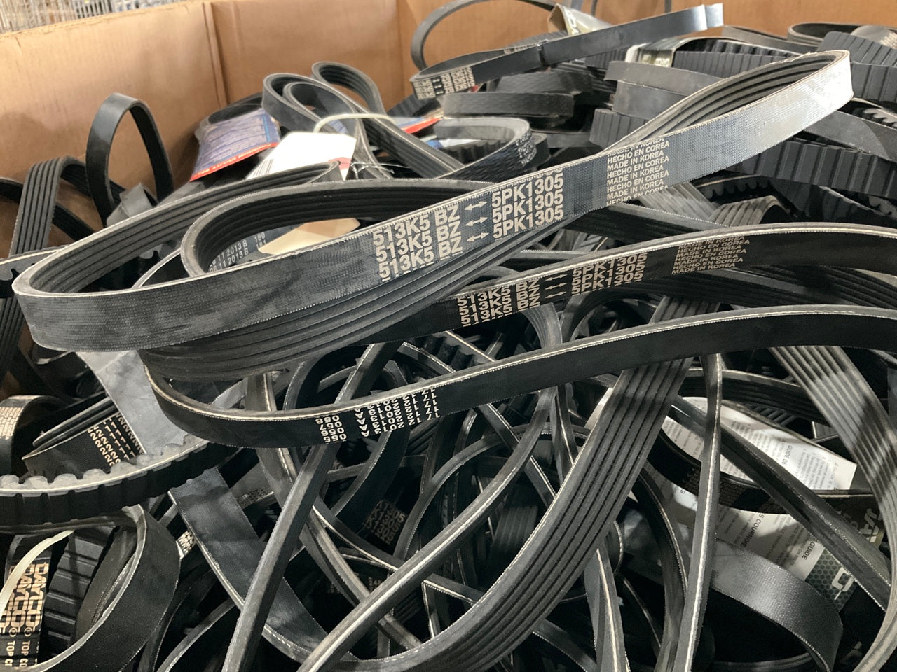 950 Pcs Total - Wholesale Pallet Of Automotive Belts, Free Shipping To Cont. USA