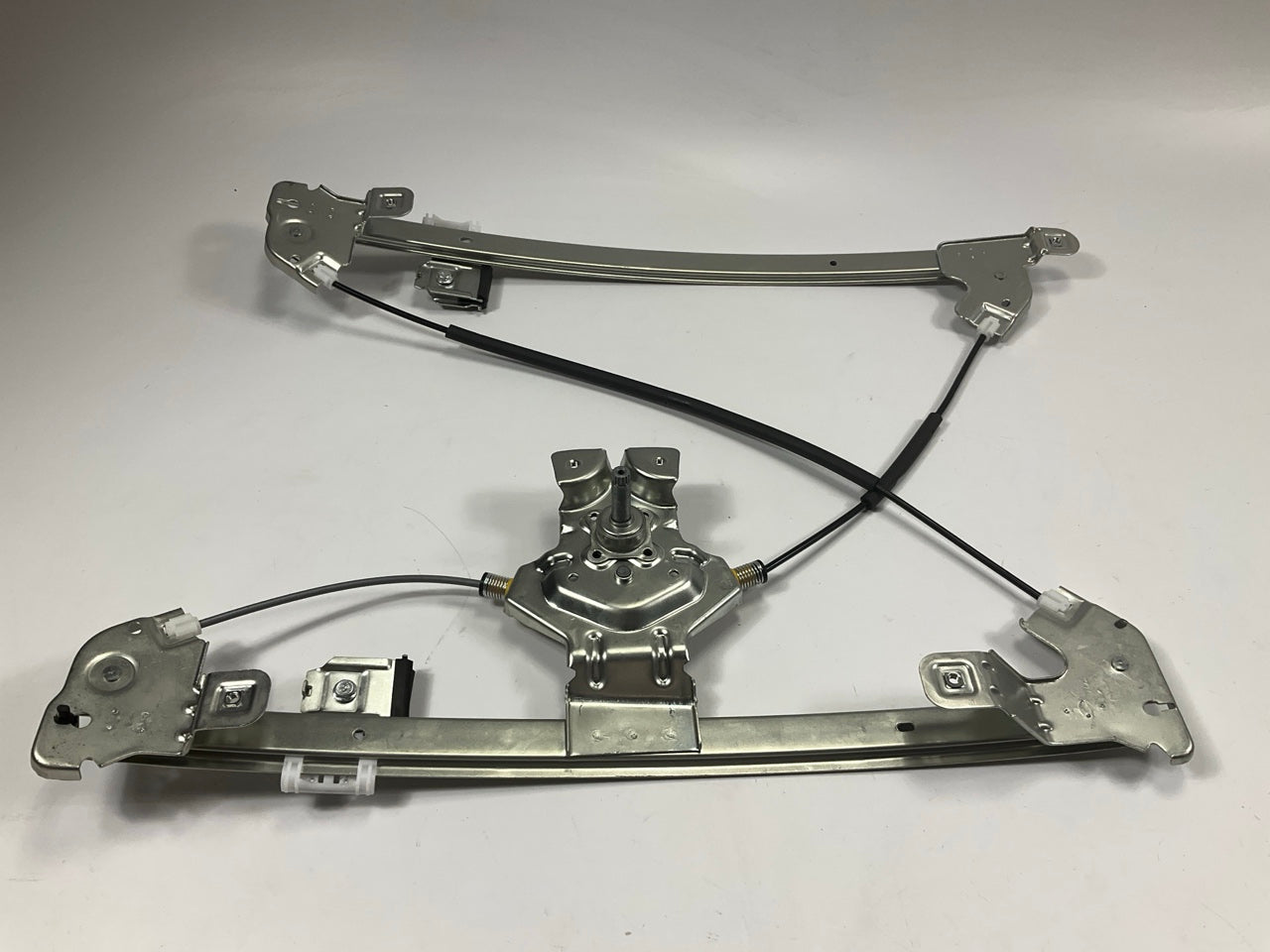 NEW - OUT OF BOX WR40096 Front Right Manual Window Regulator
