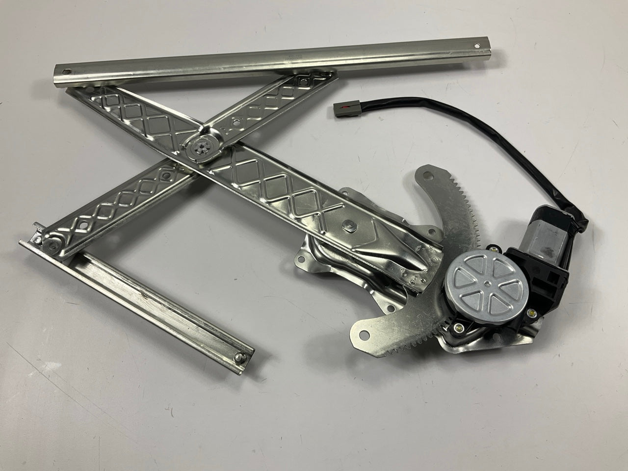 NEW - UNBOXED WR41848 Front Left Power Window Motor And Regulator Assembly