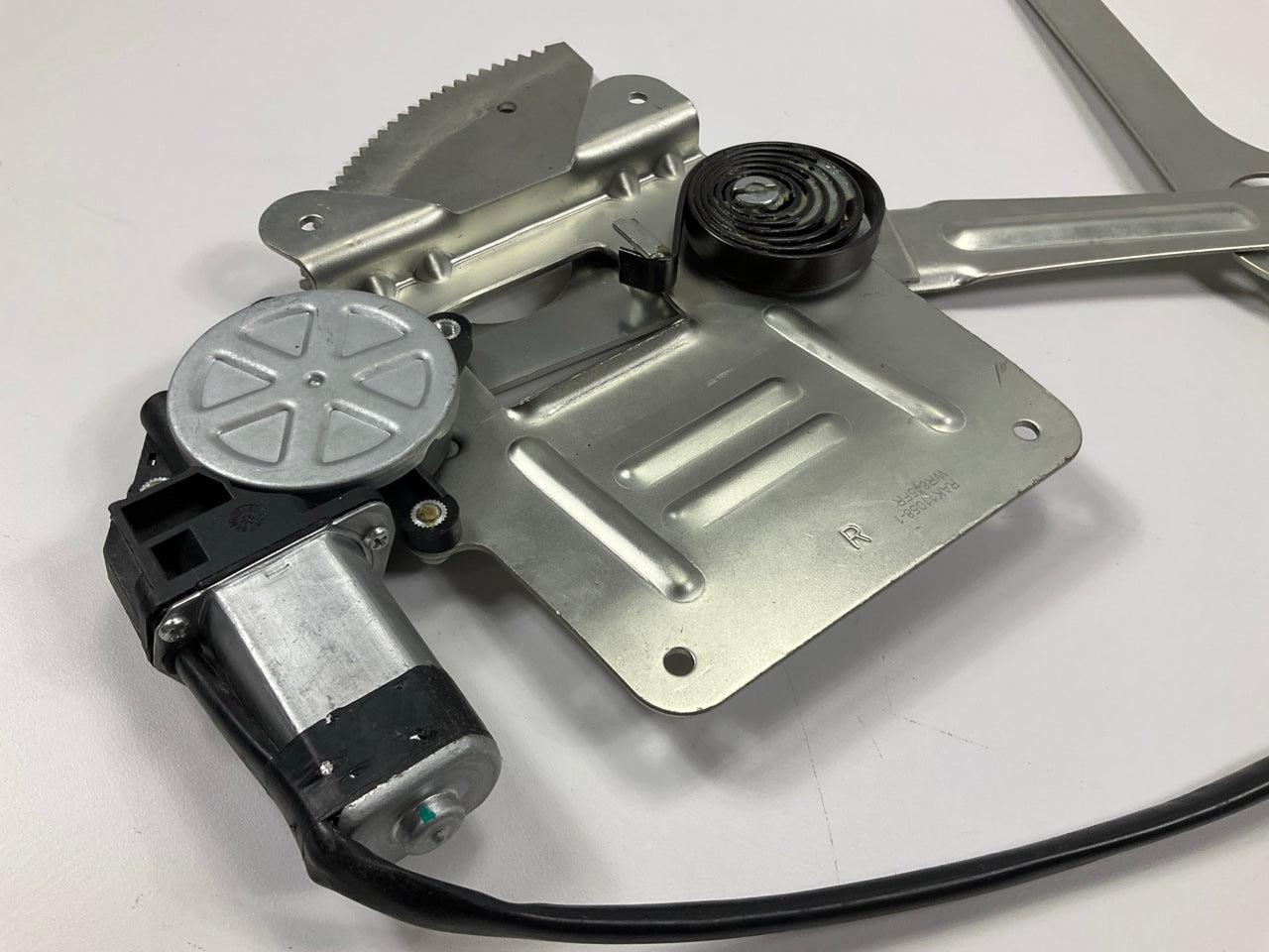 NEW - UNBOXED WR845FR Front Right Power Window Motor And Regulator Assembly