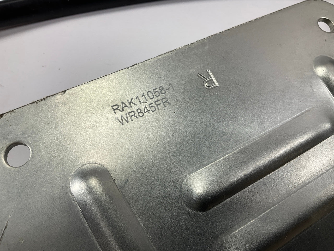 NEW - UNBOXED WR845FR Front Right Power Window Motor And Regulator Assembly