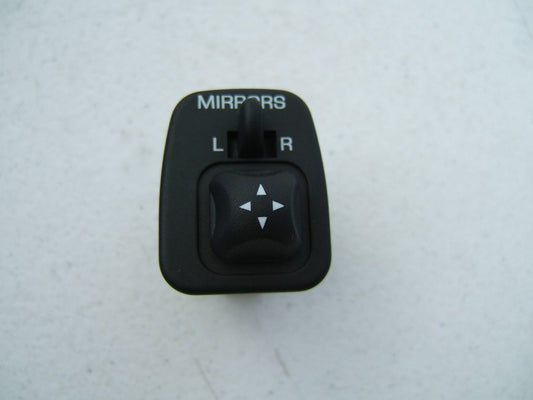 NEW - OUT OF BOX - Genuine OEM Ford Power Side Door Mirror Switch XC3T-17B676-AA