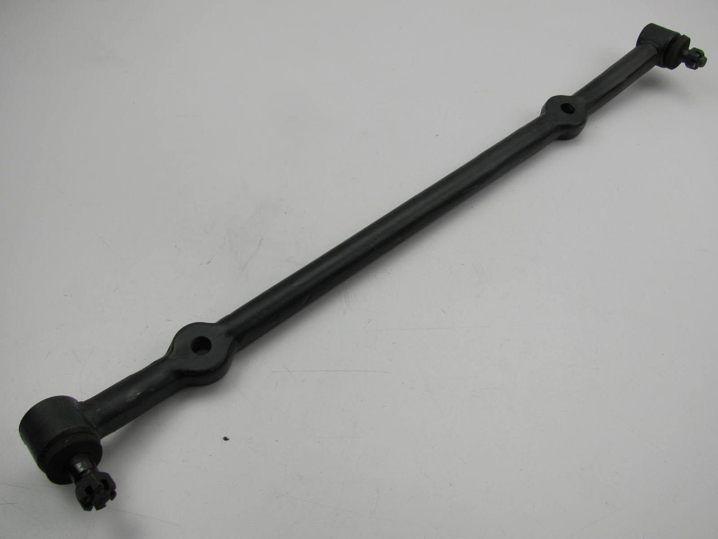 NEW - Out Of Box XDS899 Steering Center Link - Front