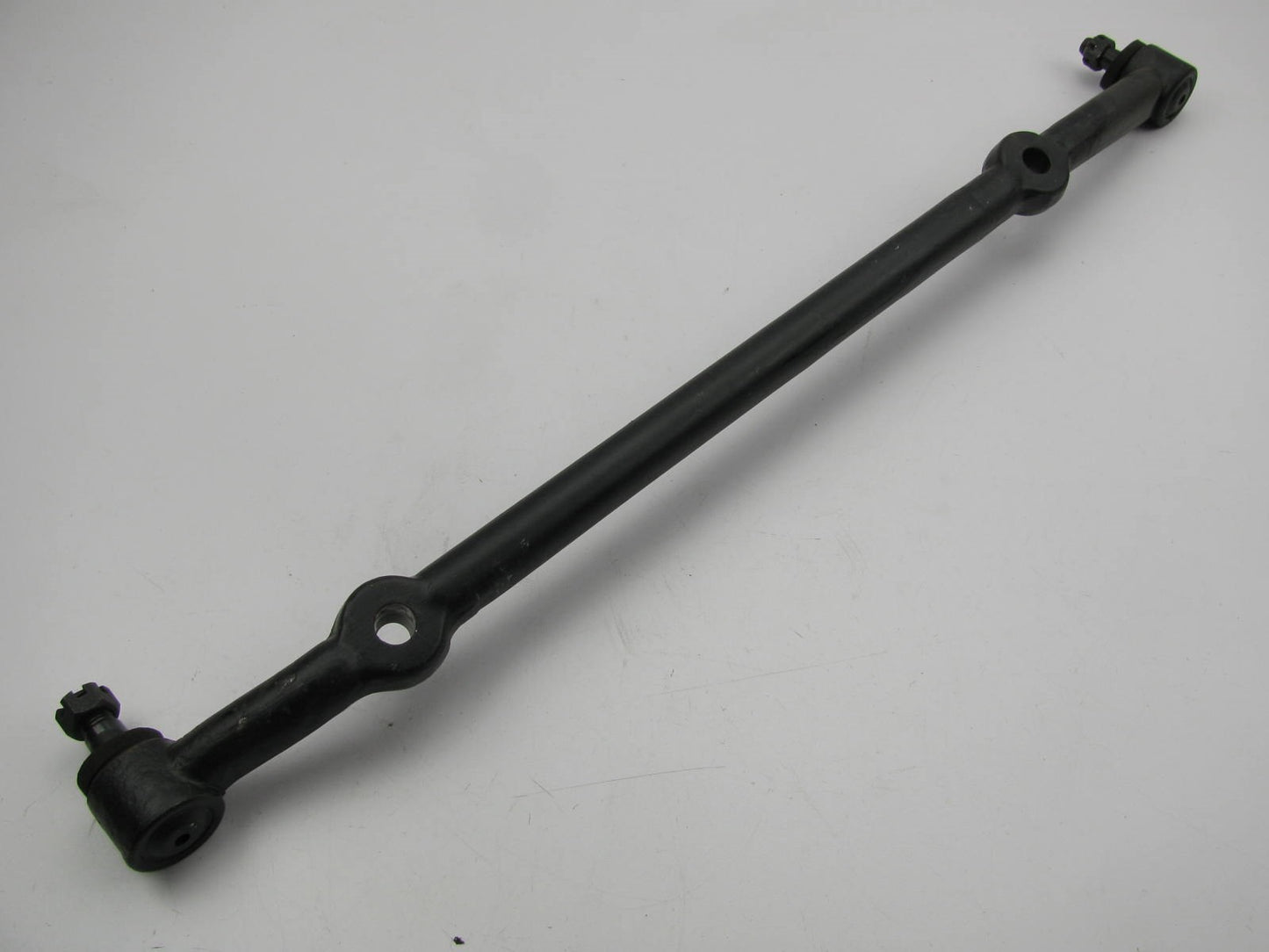 NEW - Out Of Box XDS899 Steering Center Link - Front