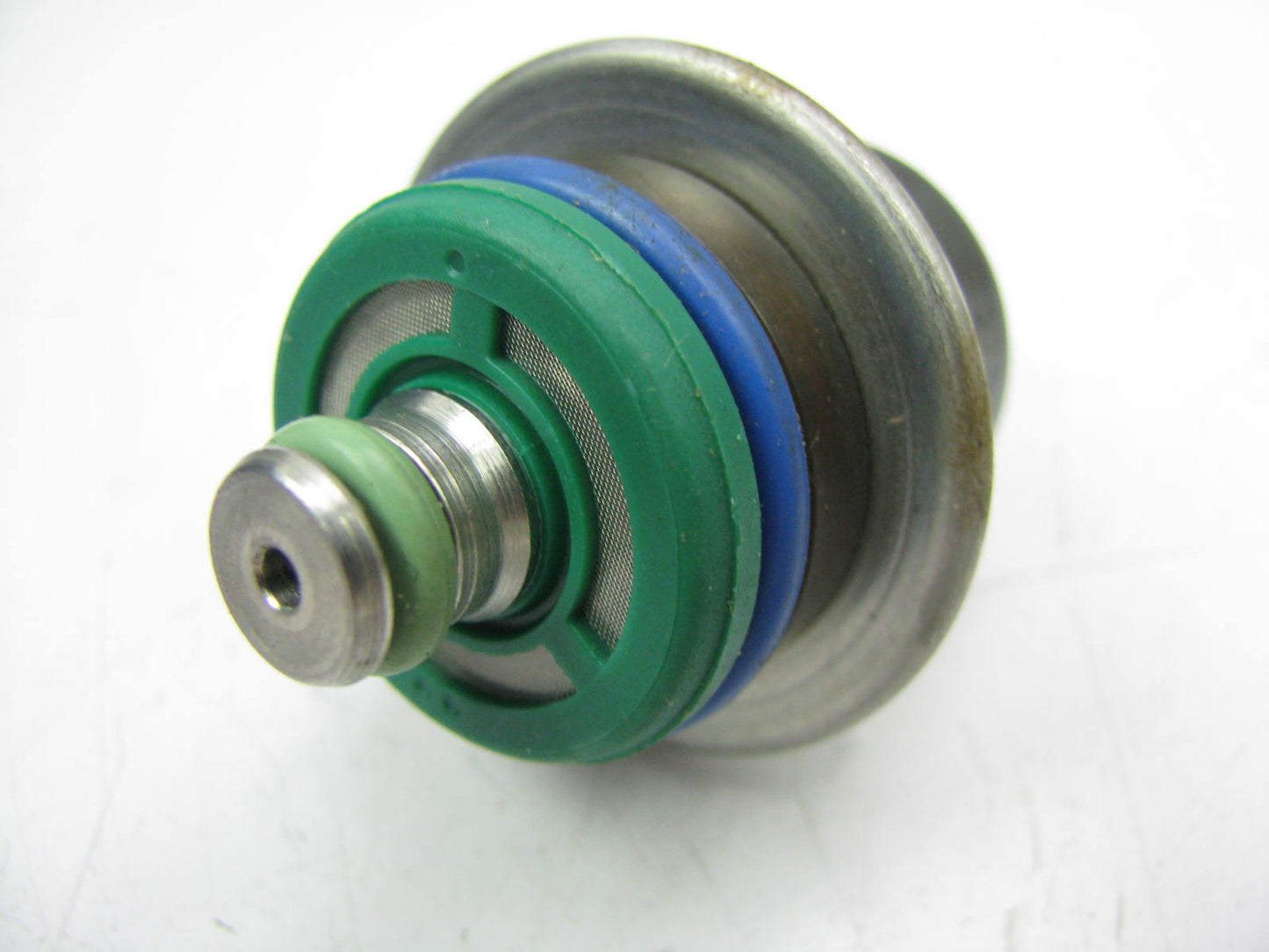 NEW UNBOXED OEM FORD Stock Fuel Pressure Regulator 1998-1999 Ford 3.0L-V6