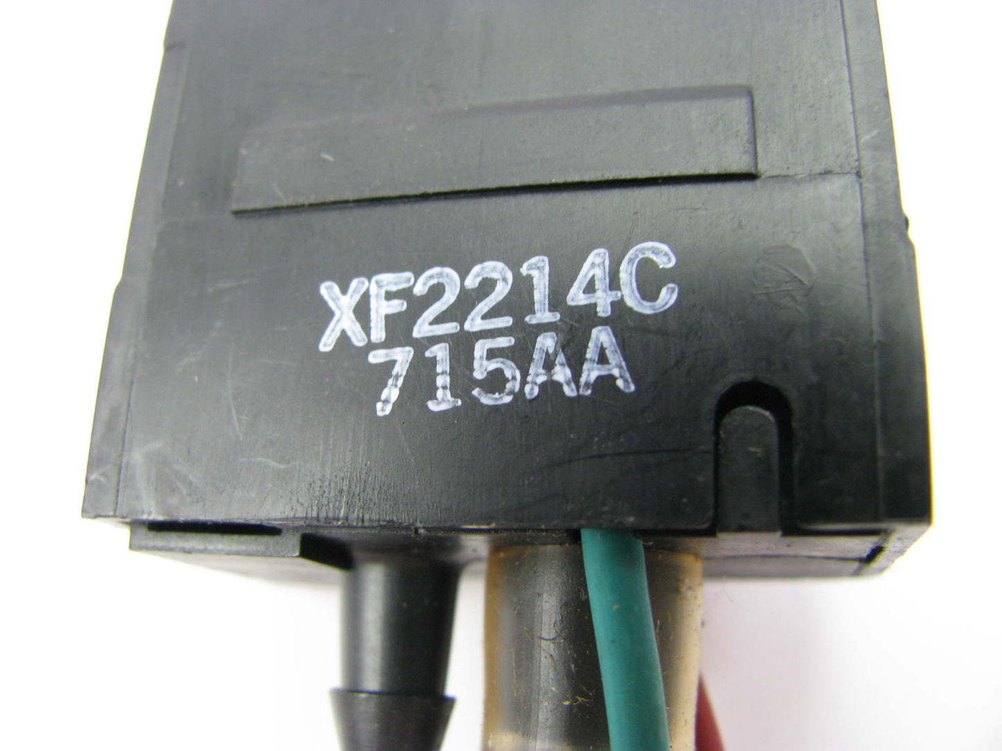 NEW - OUT OF BOX XF2214C715AA Power Lumbar Seat Switch Front 95-03 Ford Windstar