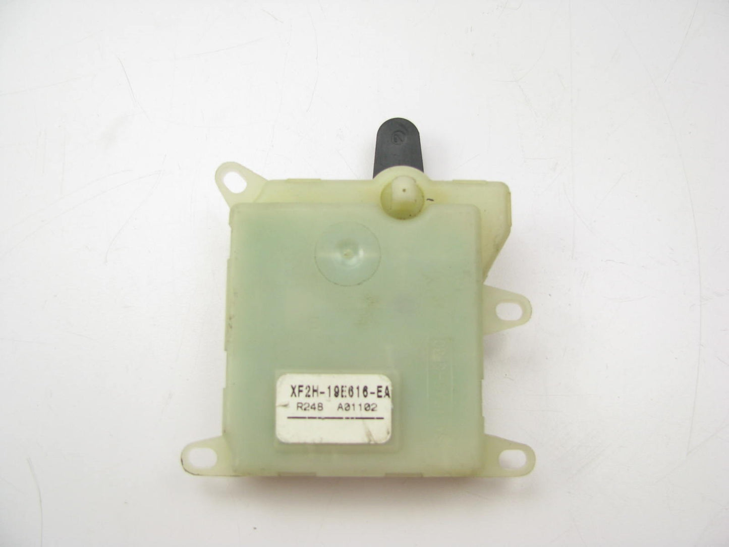 NEW - OUT OF BOX - OEM Ford XF2H-19E616-EA HVAC Heater A/C Blend Door Actuator