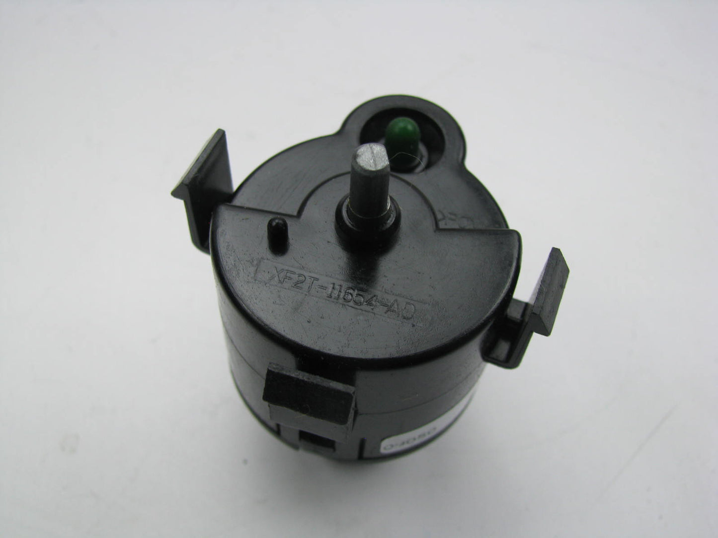 NEW - OUT OF BOX - OEM XF2T-11654-AD Headlamp Switch For 1999-2003 Ford Windstar