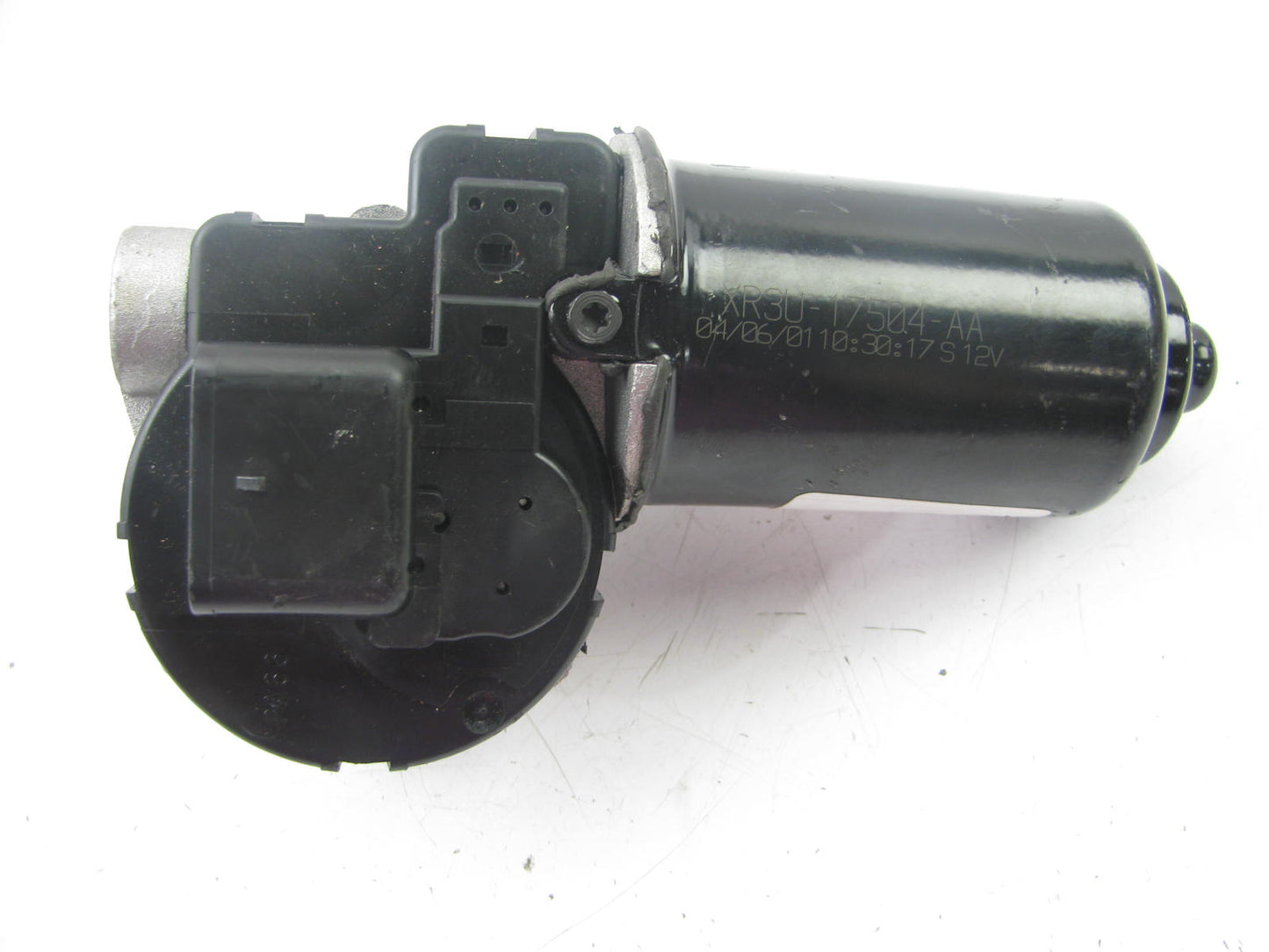 NEW OUT OF BOX - OEM Ford XR3U-17504-AA Windshield Wiper Motor ONLY