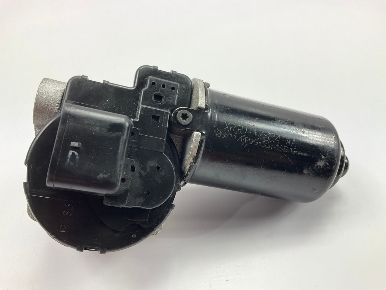 NEW - Out Of Box XR3U-17504-AA Windshield Wiper Motor - 6L5Z17508AA WM517