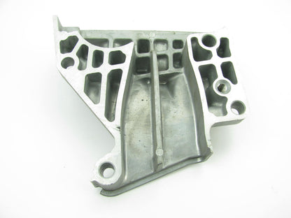 NEW - OUT OF BOX - SCRATCHED - OEM Ford XS7G-6030-AB Timing Cover