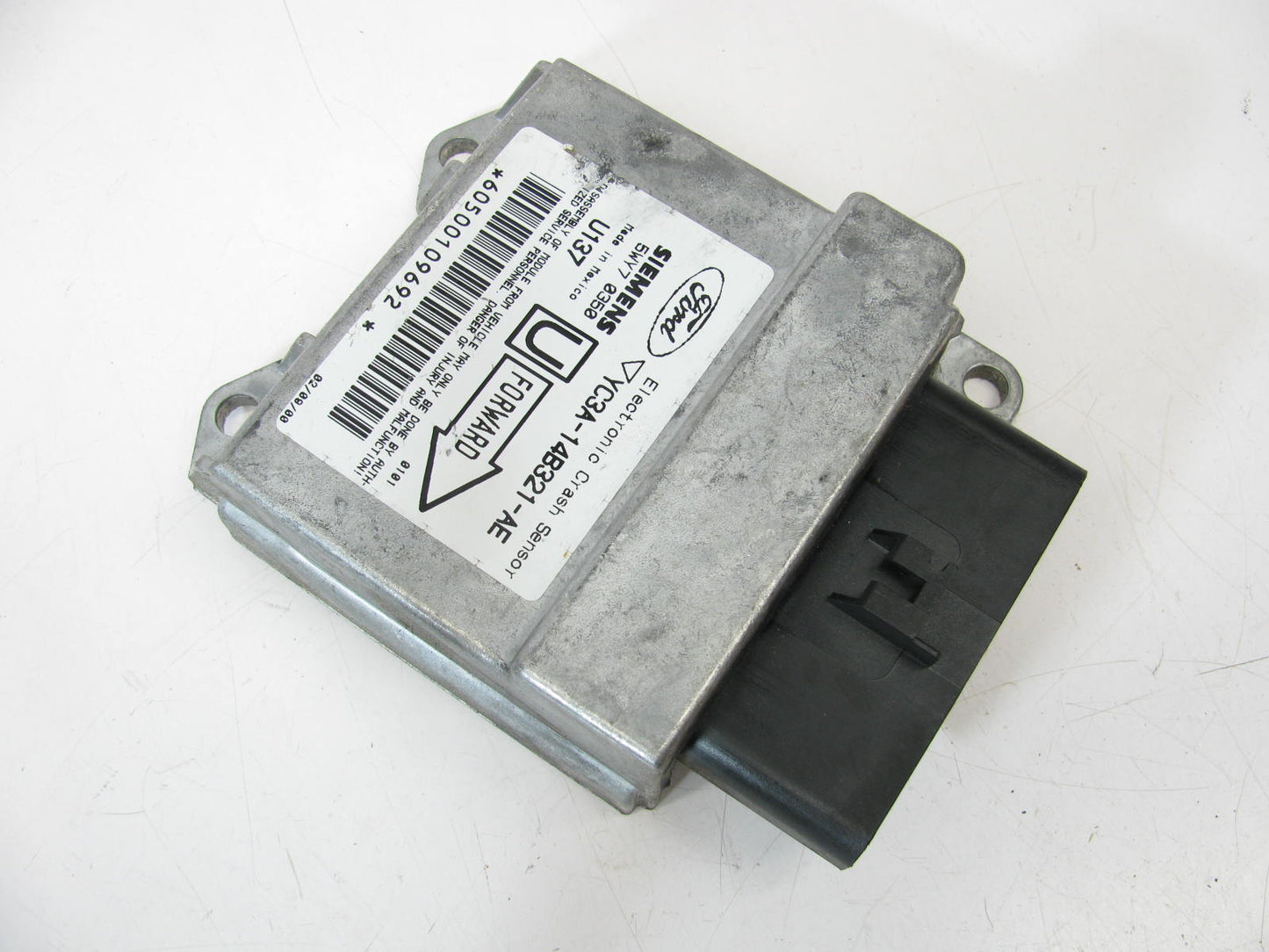NEW - OUT OF BOX FORD YC3A-14B321-AE SRS System Control Module 00-01 Excursion