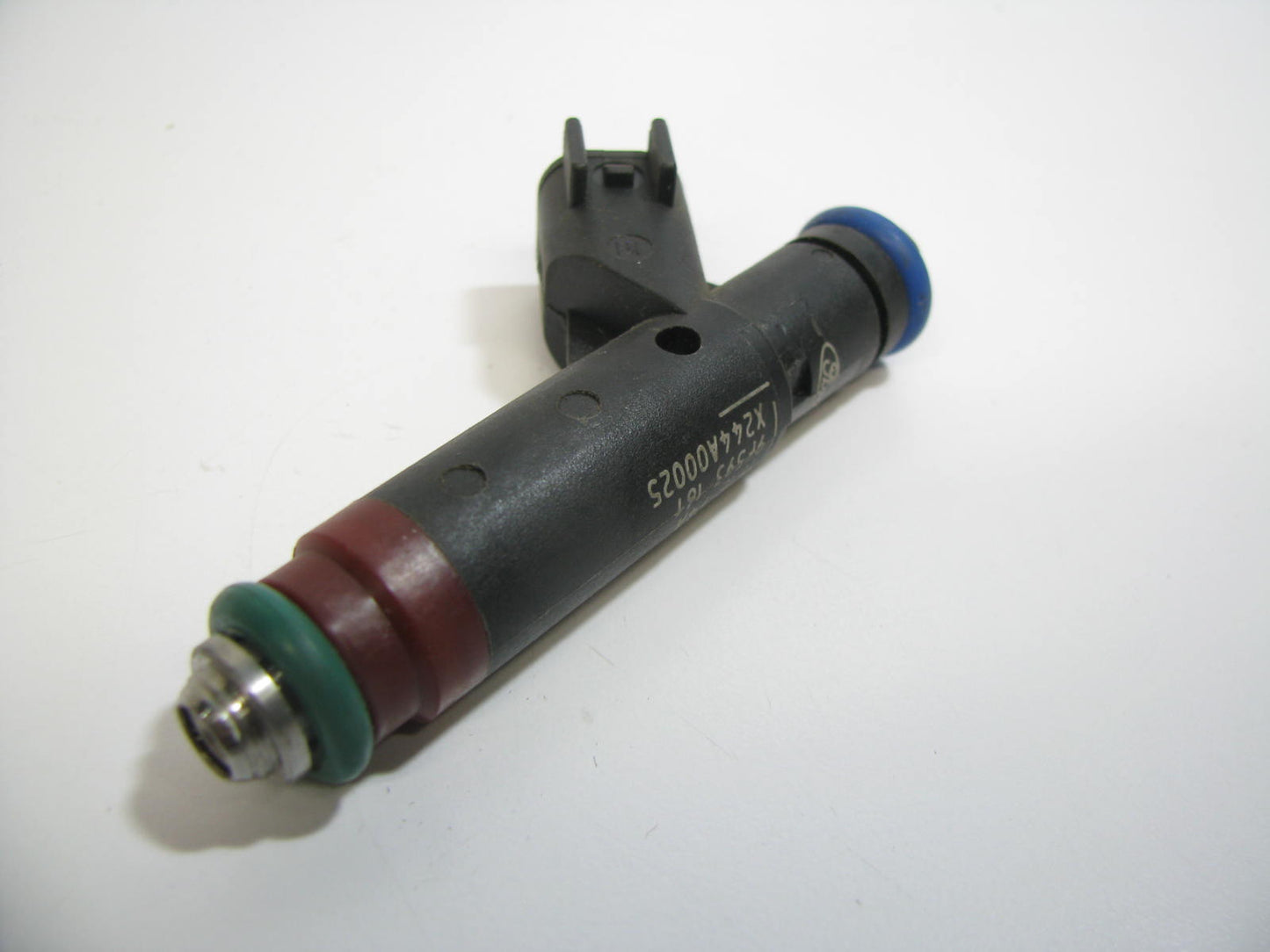 NEW - OUT OF BOX YF1E-9F593-F4A Fuel Injector 2000-2005 Taurus Sable 3.0L-V6