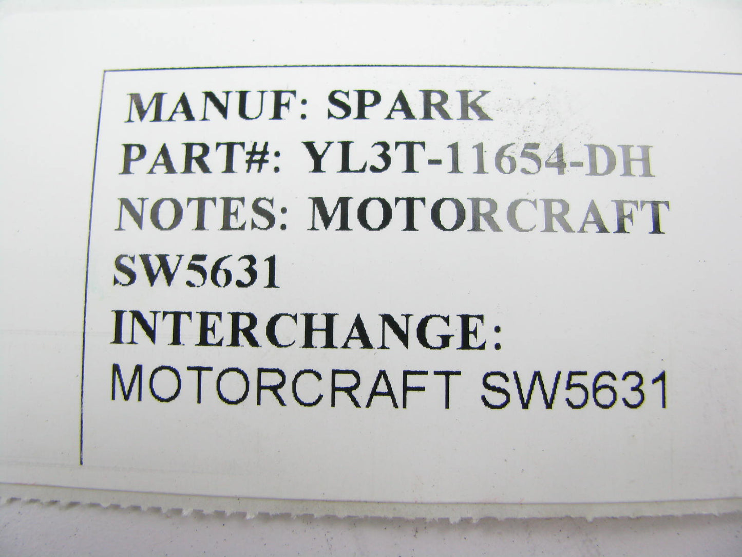 NEW - OUT OF BOX YL3T-11654-DH Headlight Switch 2002-2003 Lincoln Blackwood