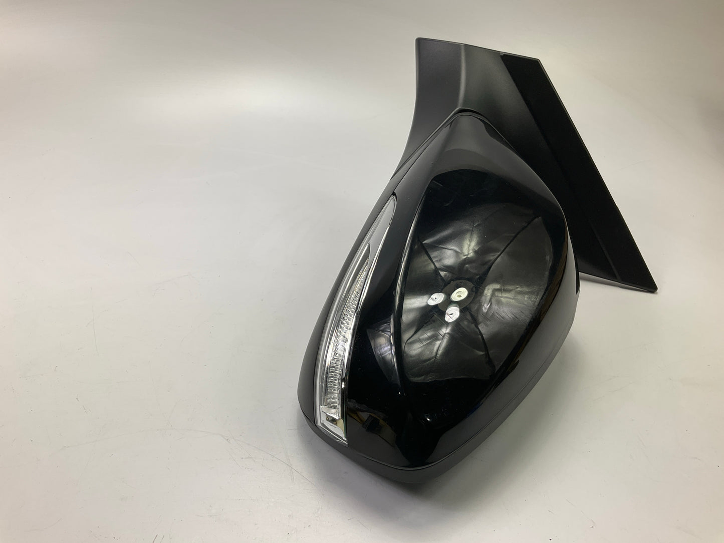 NEW UNBOXED Left Driver Side Power Mirror For 2012-2017 Hyundai Accent