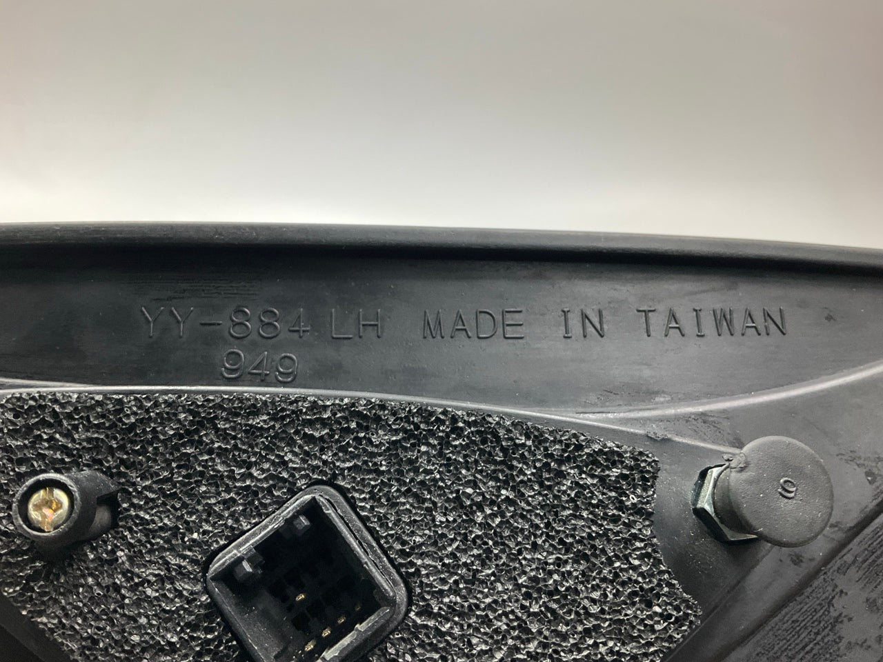 SCRATCHED, NEW - Left Drivers Power Mirror For 2012-2013 Kia Optima YY-884