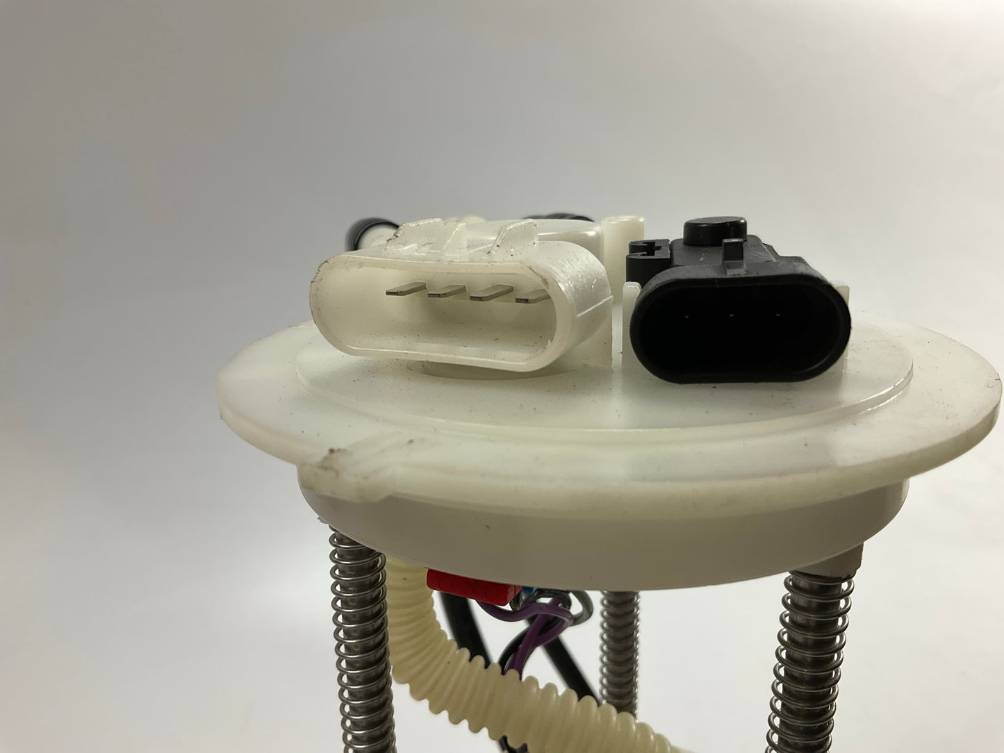 COMES AS SHOWN - Sparta PN3011 Fuel Pump Module