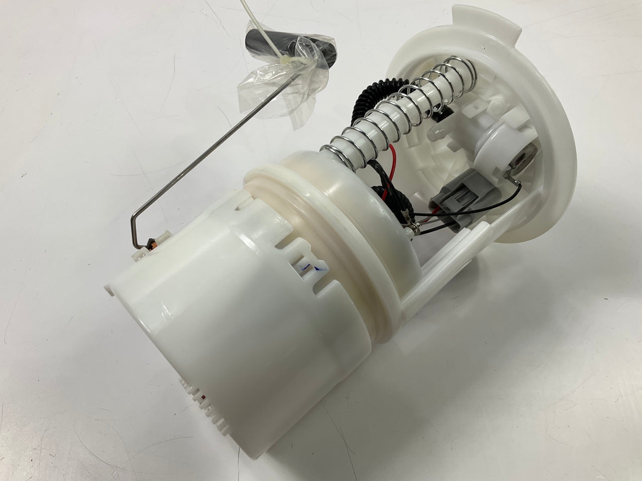 Sparta PN3037 Electric Fuel Pump Module - For Stow And Go Seats