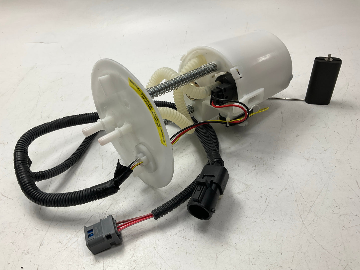 Missing The Strainer - Sparta PN3061 Fuel Pump - 2001 Ford Taurus, Mercury Sable