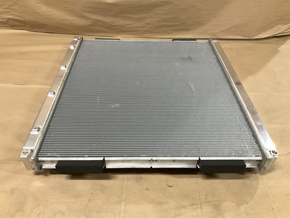 2001-1753 Heavy Duty Radiator W/ Oil Cooler For 2007-10 Freightliner Coronado