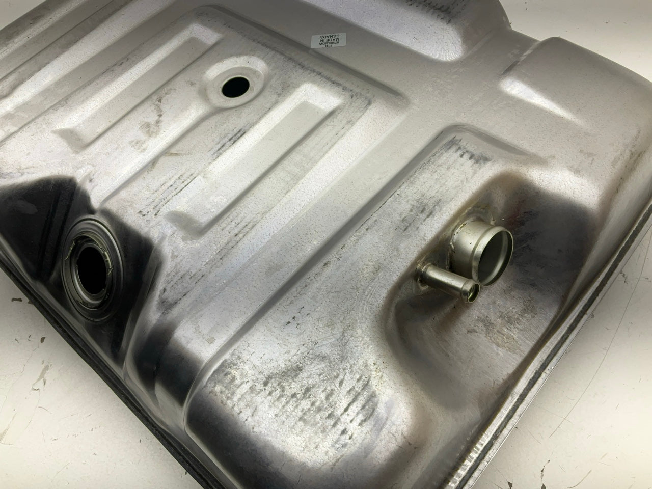 DENTED SEE PHOTOS - Spectra F1B Fuel Gas Tank, 19 Gallon Aft Axle Tank