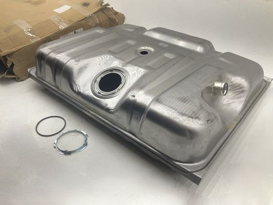Cosmetic Damage - Small Ding - Spectra F1G 18 Gallon Aft Axle Fuel Gas Tank