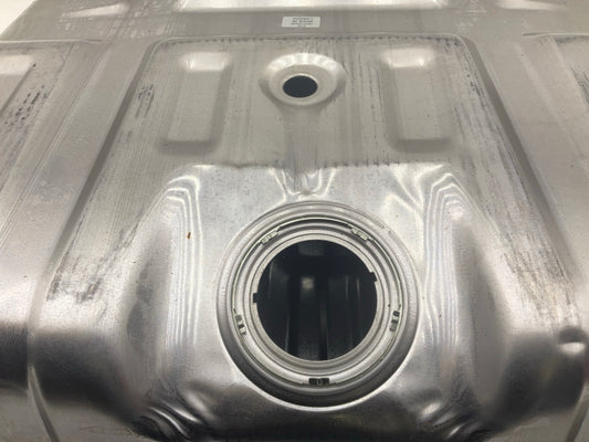 Cosmetic Damage - Small Ding - Spectra F1G 18 Gallon Aft Axle Fuel Gas Tank