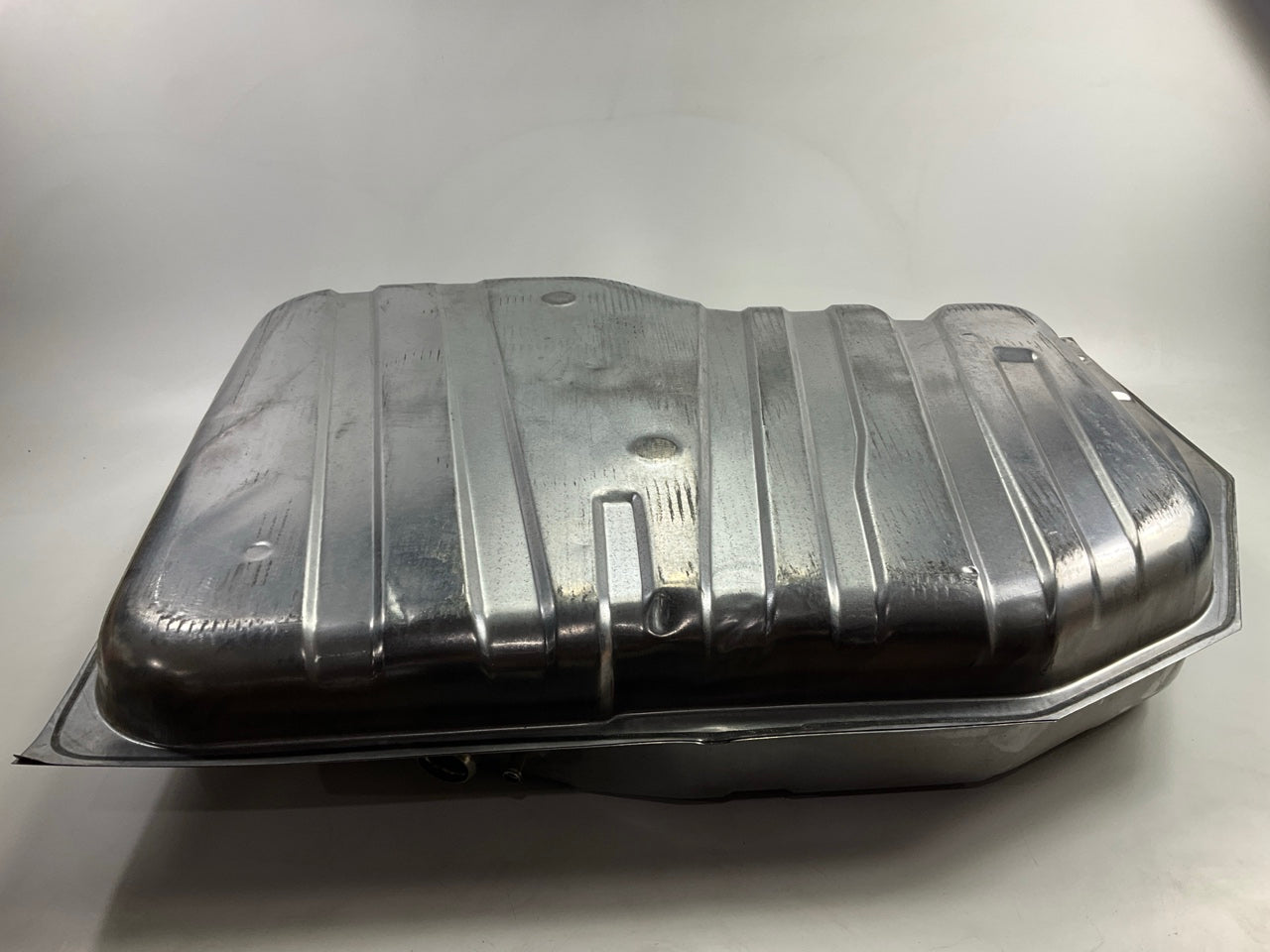 Spectra F22A Fuel Gas Tank, 16 Gallons,  1986-1988 Ford Taurus, Sable