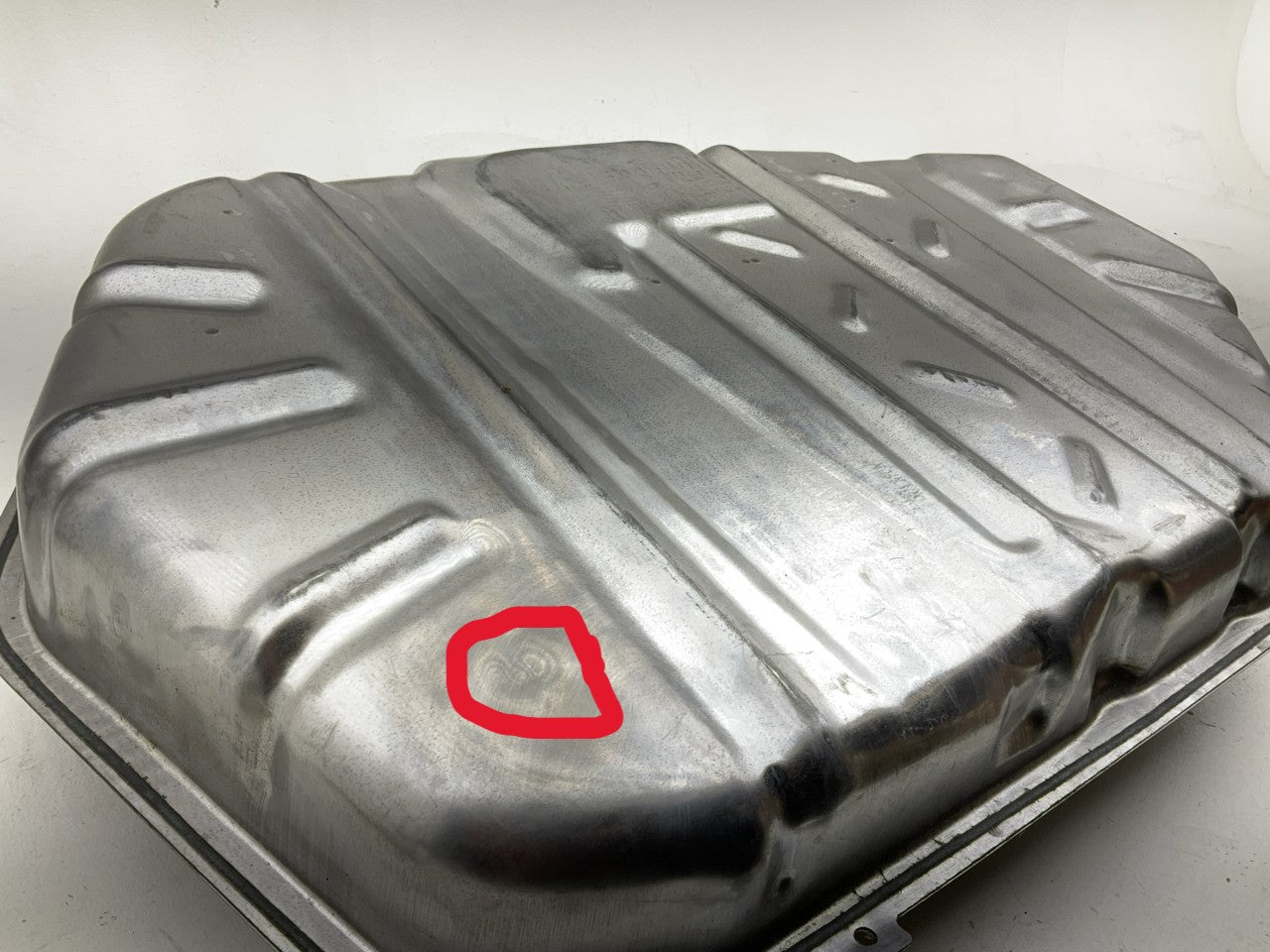 Damaged (Small Dent), Comes As Shown Spectra F39G Fuel Gas Tank 00-07 Taurus