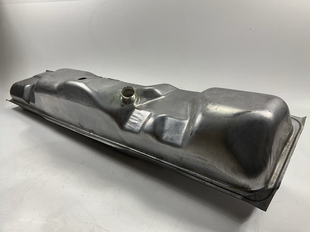 SCRATCH & DENT - Spectra F6C 19 Gallon Side Mount Fuel Gas Tank