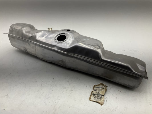 DENTED #5 See Photos - Spectra F6C Fuel Gas Tank, 19 Gallon Side Mount Tank