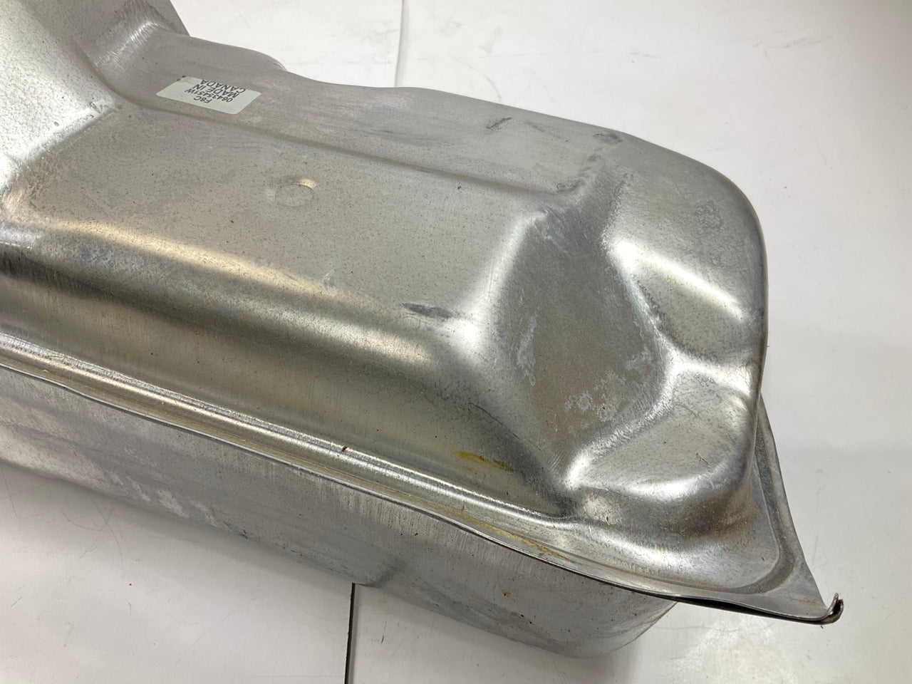 SCRATCH & DENT - Spectra F6C Fuel Tank, 19 Gallon, SIDE MOUNT Tank - SEE PHOTOS