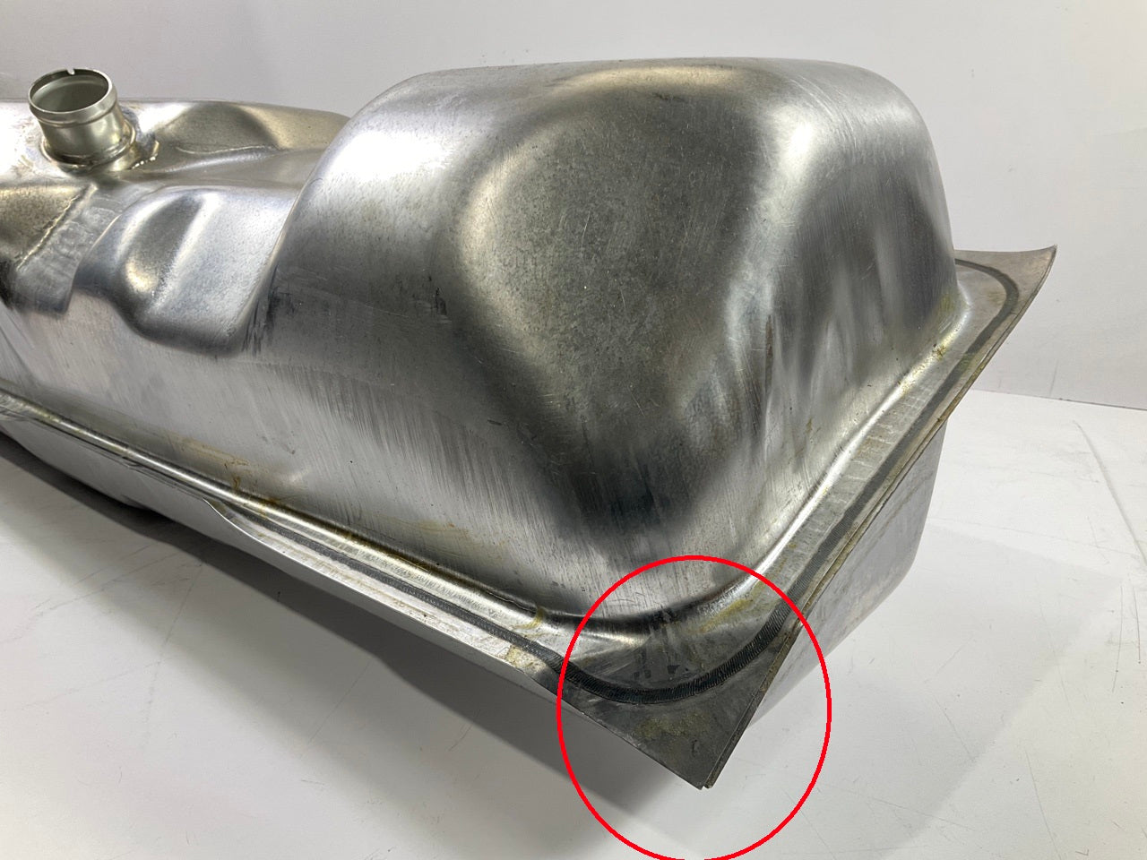 SCRATCH & DENT - Spectra F6C Fuel Tank, 19 Gallon, SIDE MOUNT Tank - SEE PHOTOS