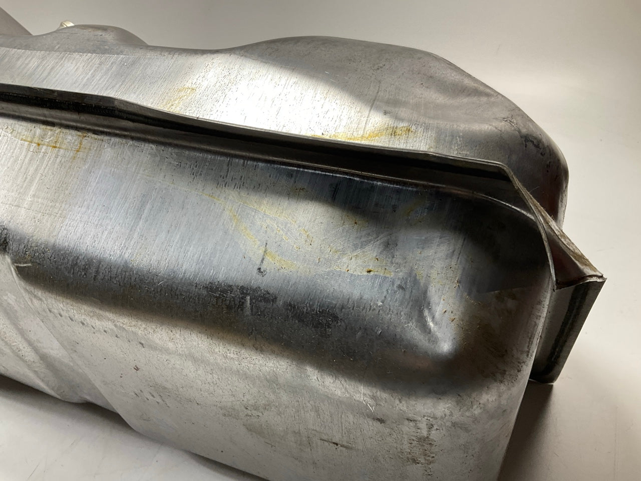 SCRATCH & DENT - Spectra F6D Fuel Gas Tank, 19 Gallon, Side Mount