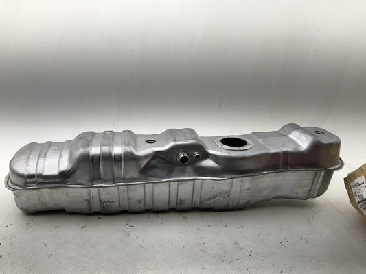 Spectra F83A Fuel Gas Tank 19 Gallon, Front, 1999-2004 Ford F-350 F-450 F-550 SD