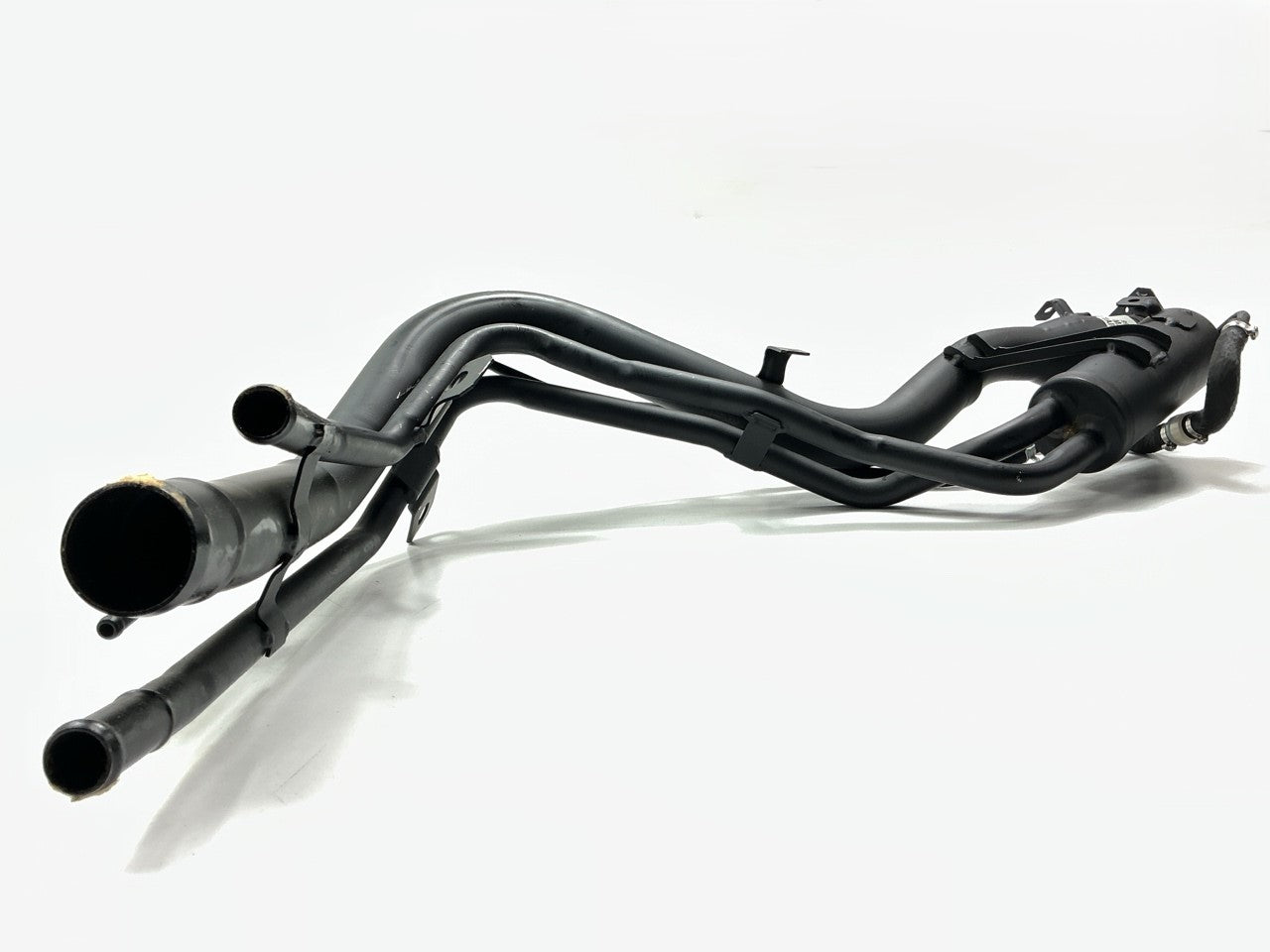 Spectra FN907 Fuel Tank Filler Neck Hose For 2000-2005 Mitsubishi Eclipse