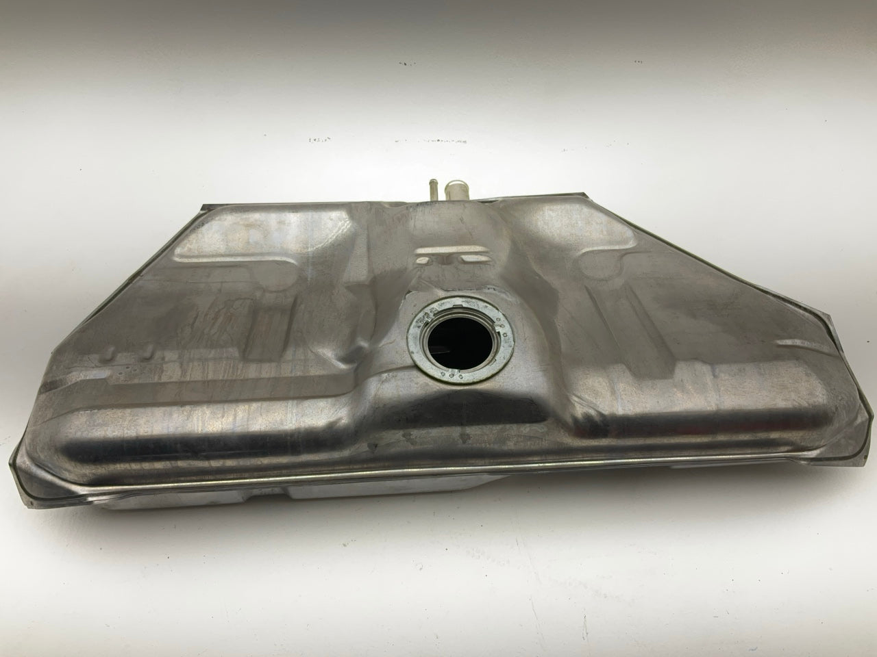 Spectra GM17A Fuel Gas Tank - 1982 Buick Skyhawk, Cavalier, Firenza, J2000