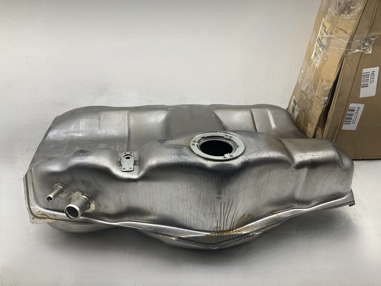 Damaged At The Edge, See Actual Photos Spectra GM20D Fuel Gas Tank