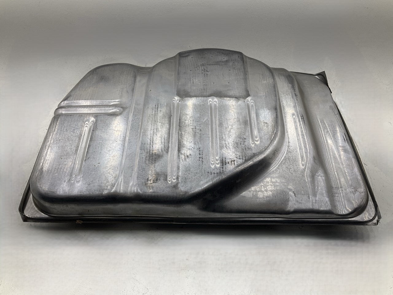 Damaged At The Edge, See Actual Photos Spectra GM20D Fuel Gas Tank