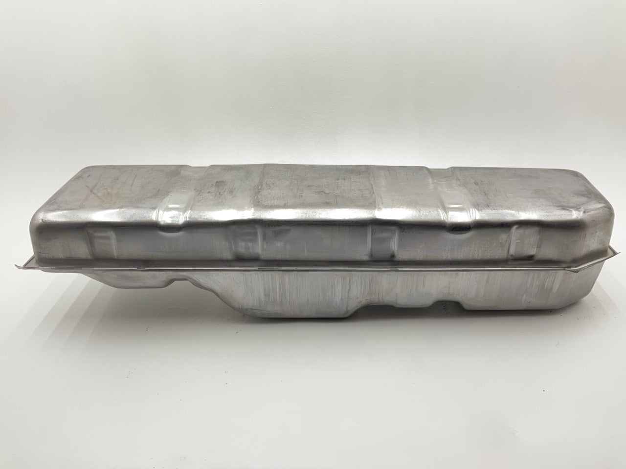 Dented Corner - Spectra GM22B Fuel Gas Tank, 34 Gallon Midship Tank