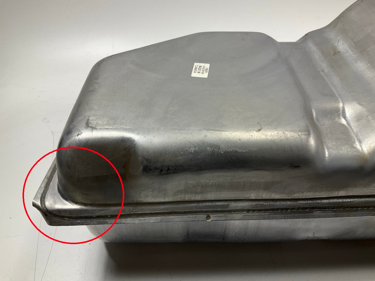 LIGHT COSMETIC DAMAGE - Spectra GM22B 34 Gallon Midship Fuel Gas Tank