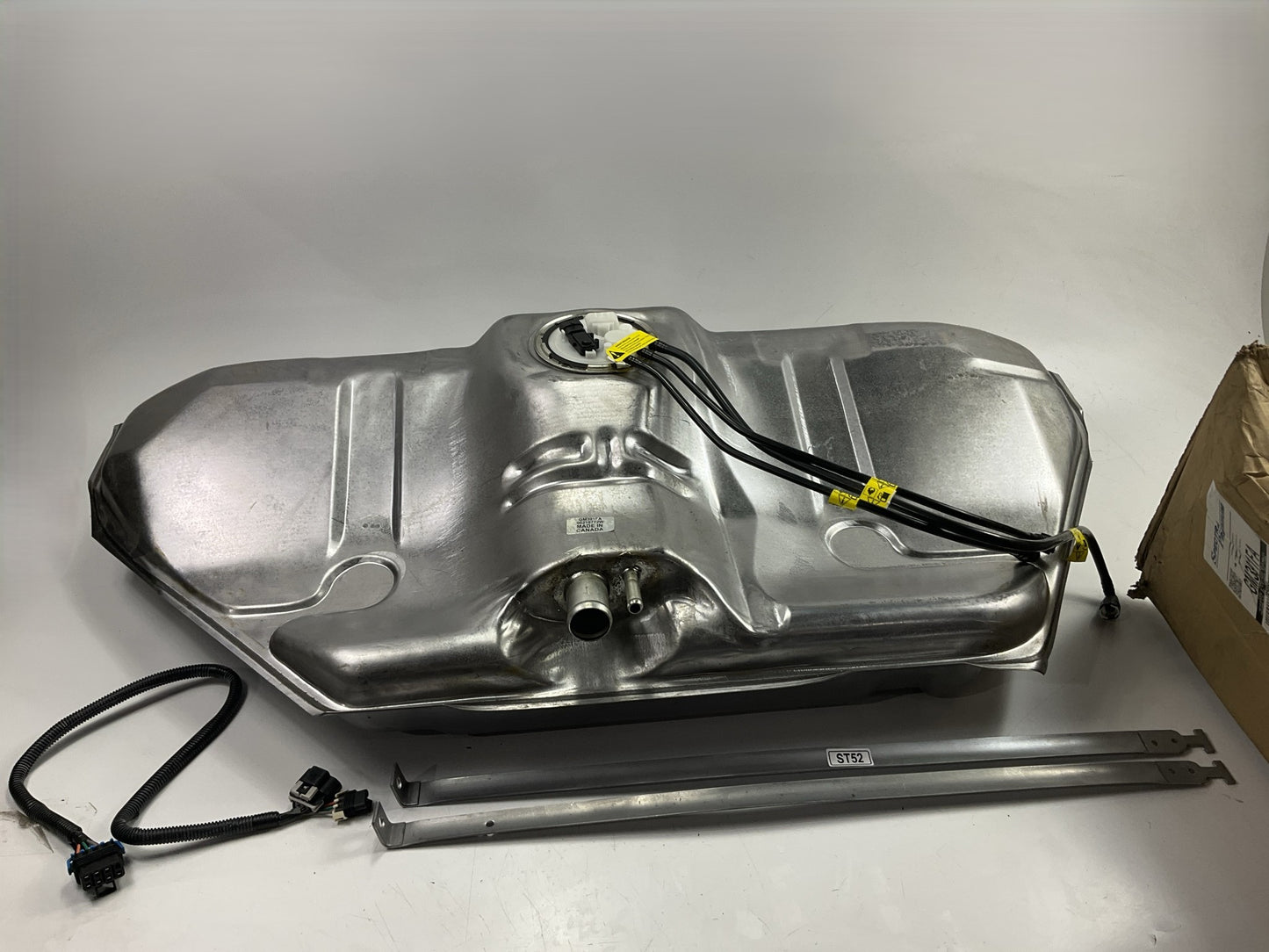 Spectra GM391FA Fuel Gas Tank + Pre-installed Fuel Pump Assembly