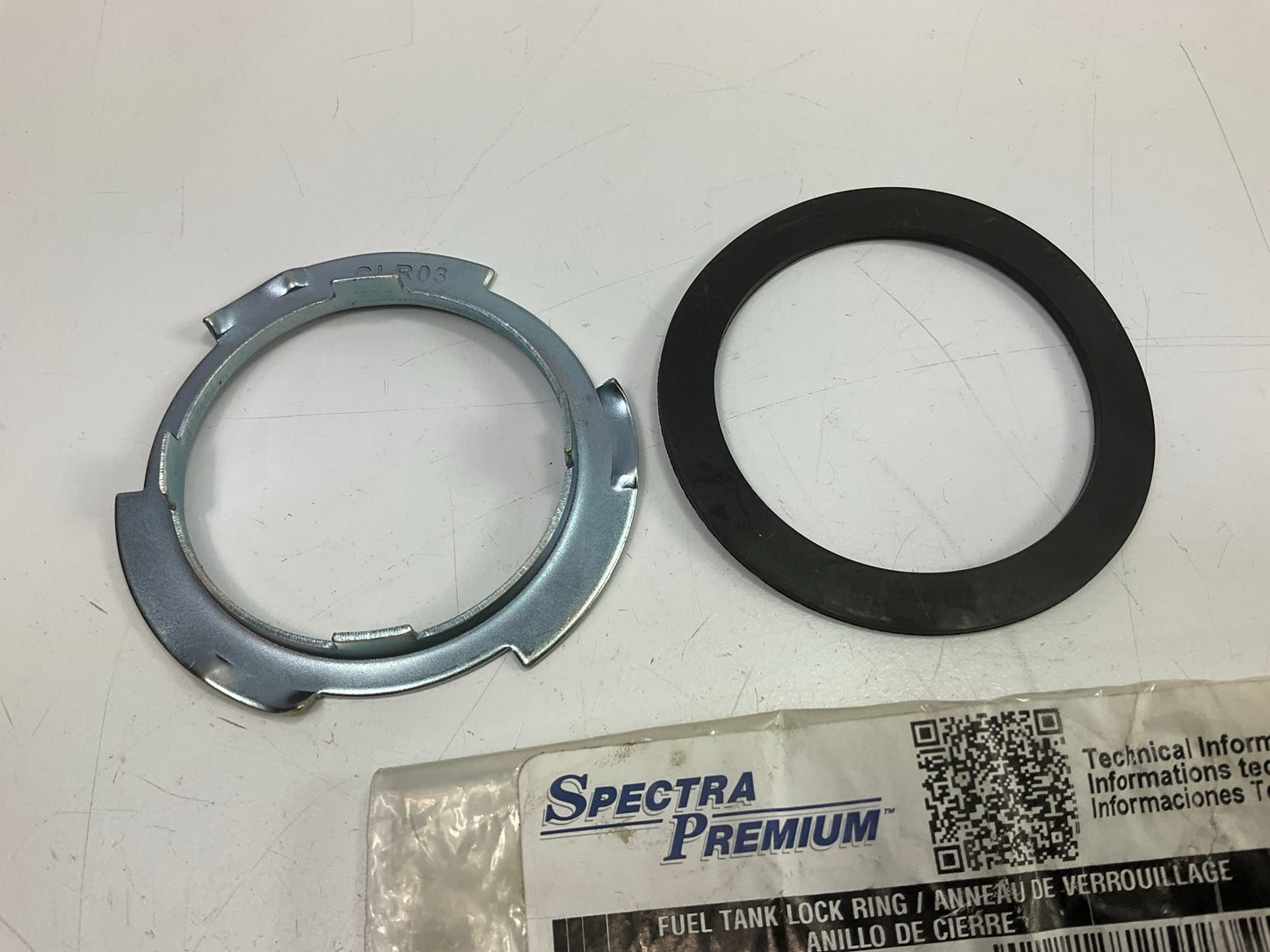 Spectra LO06 Fuel Tank Lock Ring
