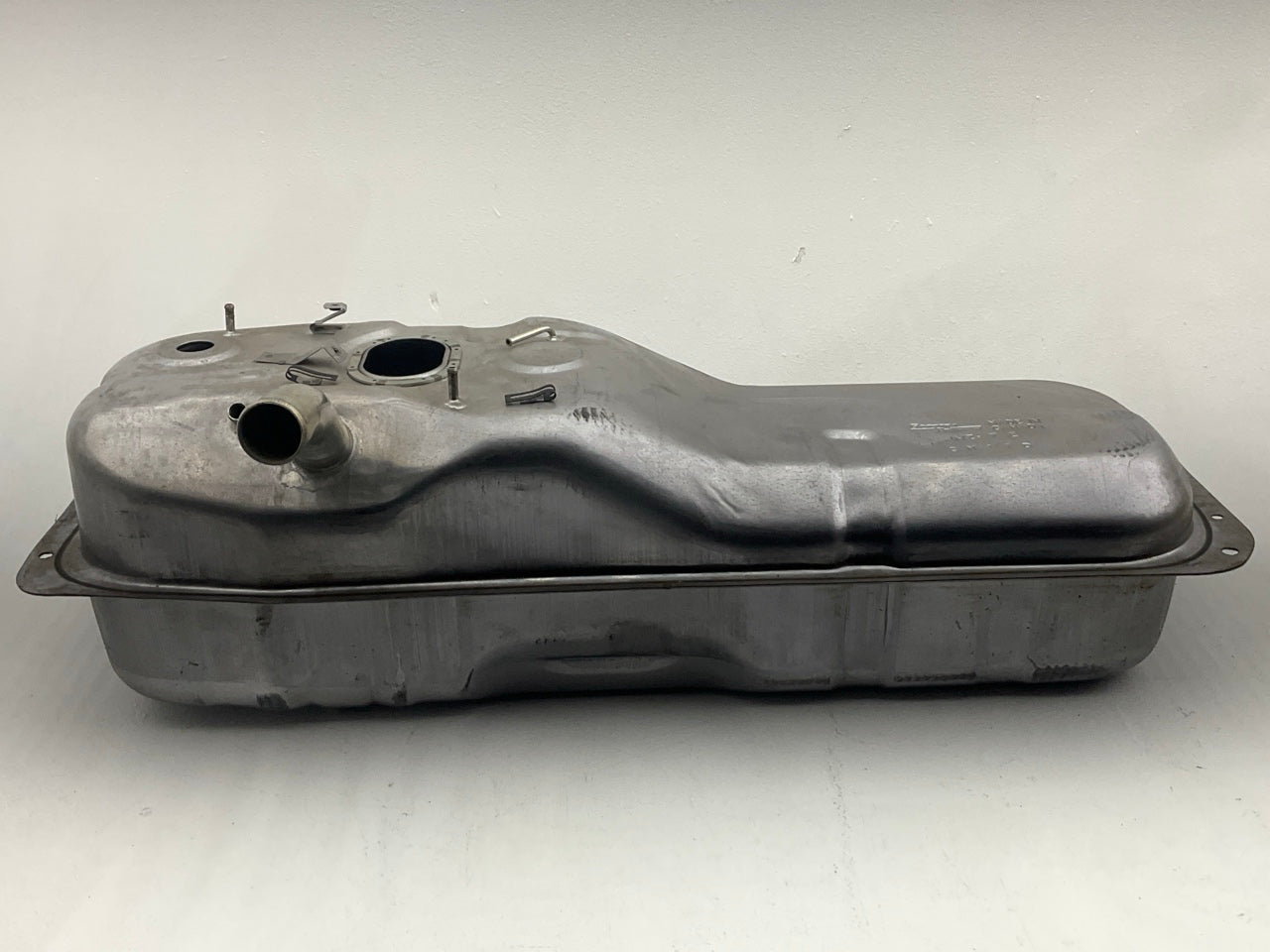 Spectra MZ-7E Fuel Gas Tank - 1987-1988 Mazda B2600 4WD, Extended Cab Pickup
