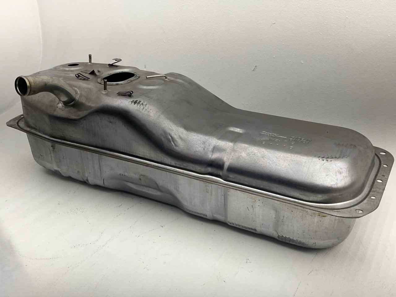 Spectra MZ-7E Fuel Gas Tank - 1987-1988 Mazda B2600 4WD, Extended Cab Pickup