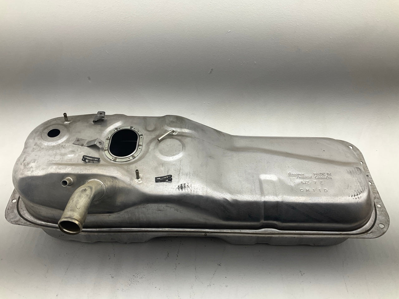 Spectra MZ-7E Fuel Gas Tank - 1987-1988 Mazda B2600 4WD, Extended Cab Pickup
